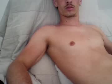 Guy2015big Chaturbate stream image from July 08, 2025