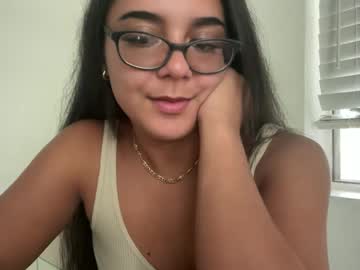 Dafnevalentinax Chaturbate stream image from July 08, 2025