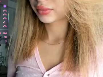Taitebeverley Chaturbate stream image from July 08, 2025
