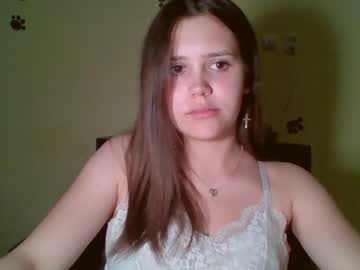 Velvetbabe19 Chaturbate stream image from July 08, 2025