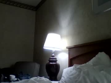 Crystalleemellen Chaturbate stream image from July 09, 2025