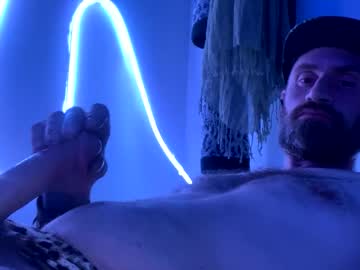 Handyman808555 Chaturbate stream image from July 09, 2025