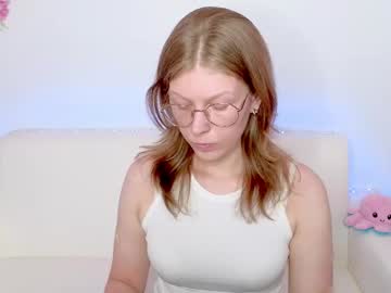 Lilly_Belly Chaturbate stream image from July 09, 2025