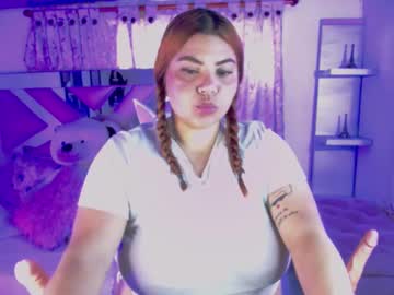 Megangrey010 Chaturbate stream image from July 09, 2025
