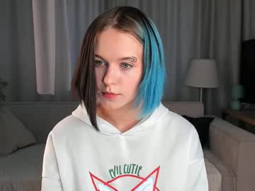 She_Well Chaturbate stream image from July 09, 2025