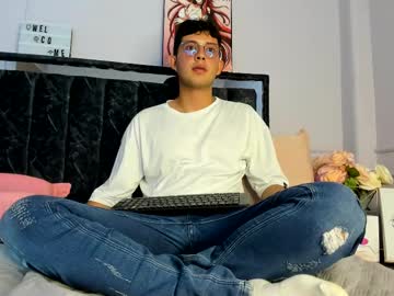 Siimon_Grey Chaturbate stream image from July 09, 2025