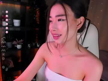 Sensualily Chaturbate stream image from July 09, 2025