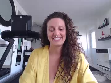 Justmevibing Chaturbate stream image from July 09, 2025