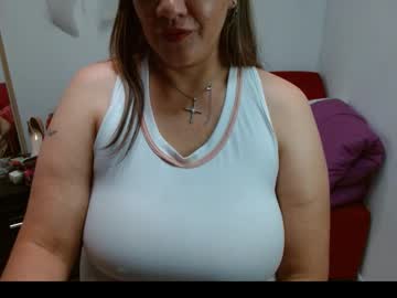 Ninimatureplaypussy Chaturbate stream image from July 09, 2025