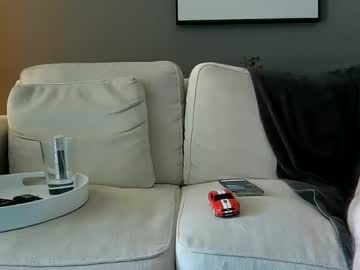 8inchandy Chaturbate stream image from July 09, 2025