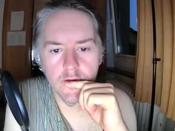 Manukuscheln Chaturbate stream image from July 09, 2025