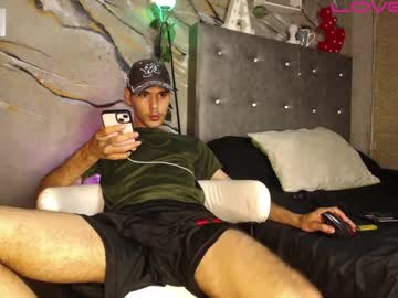 Tyl3r_Coop3r Chaturbate stream image from July 09, 2025
