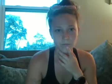 Creamymilfcookies Chaturbate stream image from July 10, 2025