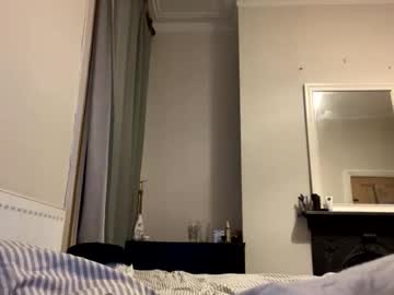 Petal_Lou02 Chaturbate stream image from July 10, 2025