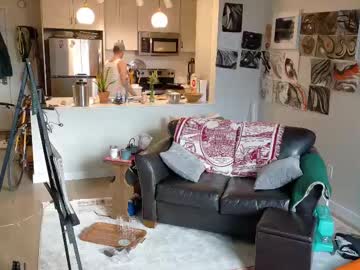 Beautifulbroken Chaturbate stream image from July 10, 2025