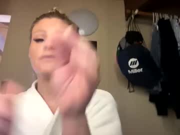 Bbuhnny Chaturbate stream image from July 10, 2025