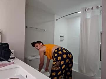 Triplexkris Chaturbate stream image from July 10, 2025