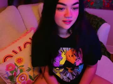 Annatigarr Chaturbate stream image from July 10, 2025
