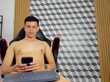 Hunter_Noxval Chaturbate stream image from July 10, 2025