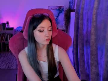 Lii_Luu Chaturbate stream image from July 10, 2025