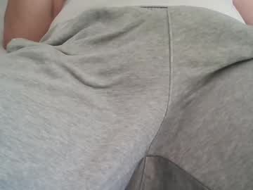 Marshmell00f Chaturbate stream image from July 10, 2025