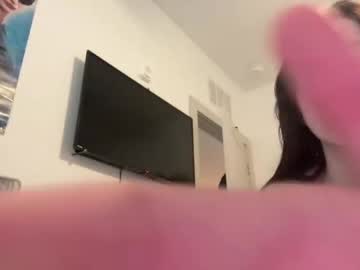 Darlingevee Chaturbate stream image from July 10, 2025