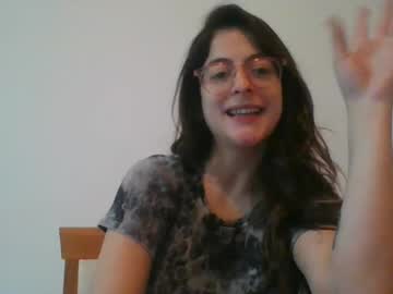 Heyamyjones Chaturbate stream image from July 10, 2025