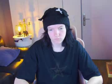 Orinore Chaturbate stream image from July 10, 2025