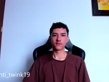 Santi_Twink19 Chaturbate stream image from July 10, 2025
