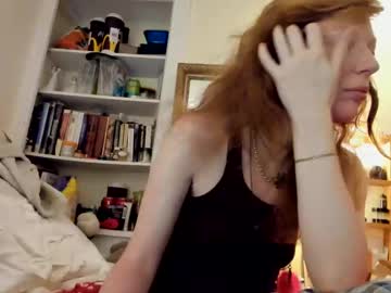 Jenovakitty Chaturbate stream image from July 10, 2025