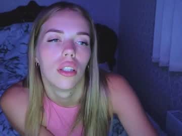 Nicolsol Chaturbate stream image from July 10, 2025