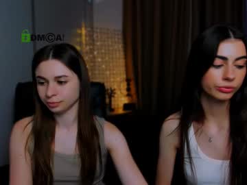 Flora_Ri Chaturbate stream image from July 10, 2025