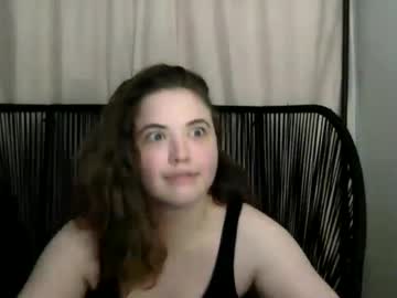Emberlo_Ol Chaturbate stream image from July 10, 2025