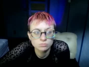 Zombiemommmy Chaturbate stream image from July 10, 2025