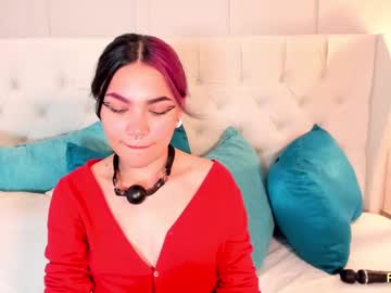 Molly_Evaans Chaturbate stream image from July 10, 2025