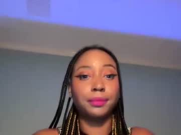 Lunchboxgirl2 Chaturbate stream image from July 11, 2025