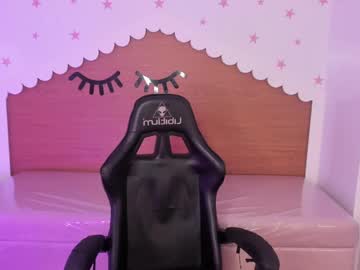 Carlie_Mayer Chaturbate stream image from July 11, 2025