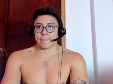 Mitchelbull Chaturbate stream image from July 11, 2025