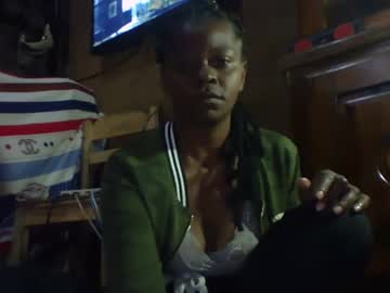Maloya513 Chaturbate stream image from July 11, 2025