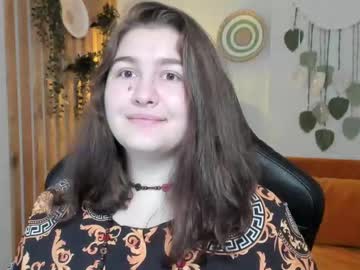 Claireeverly Chaturbate stream image from July 11, 2025