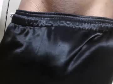 Noevilseei Chaturbate stream image from July 11, 2025