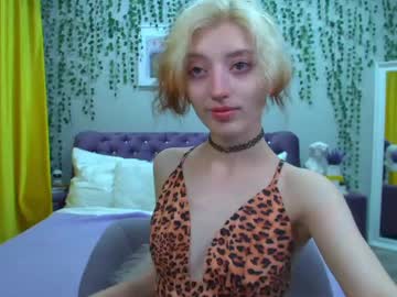 Mistymarlow Chaturbate stream image from July 11, 2025