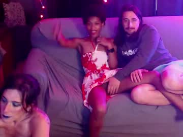 Shakira21_13 Chaturbate stream image from July 11, 2025