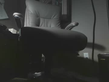 Youmakemewet777 Chaturbate stream image from July 11, 2025