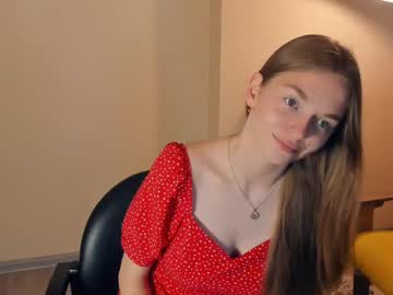 Monabrickell Chaturbate stream image from July 11, 2025
