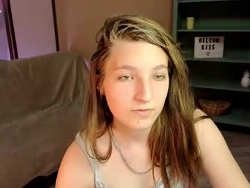 Marthafloyd Chaturbate stream image from July 11, 2025