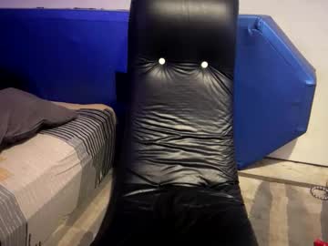 Thickklatin00 Chaturbate stream image from July 11, 2025