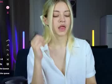 Wendylovelylovew Chaturbate stream image from July 11, 2025