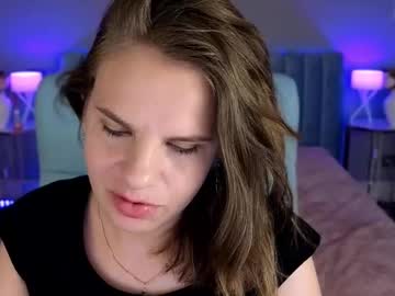 Deyniswarm Chaturbate stream image from July 11, 2025