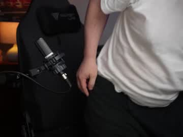 Anthony100100 Chaturbate stream image from July 11, 2025